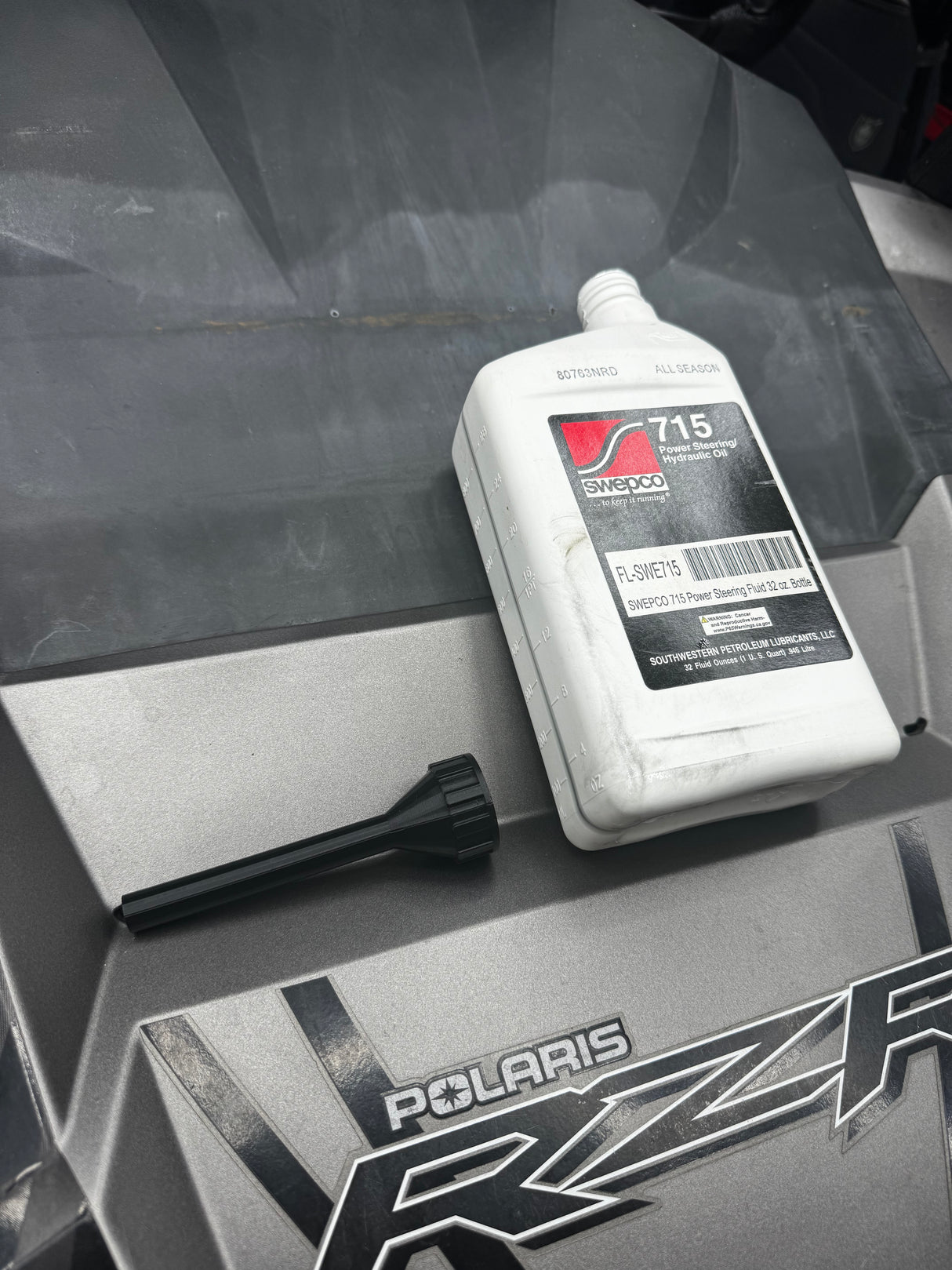 L4L- Precision Screw-on Oil Funnel