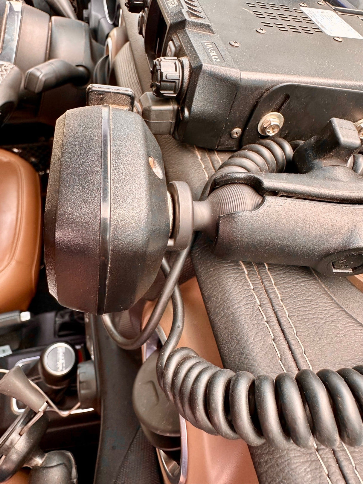 LJ/TJ C.B. Clip Mount